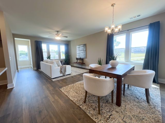 3346 Parmenter St, Columbia, TN 38401