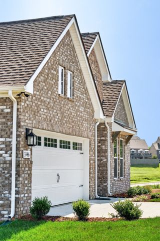 3346 Parmenter St, Columbia, TN 38401