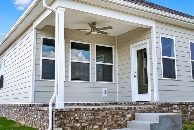 3346 Parmenter St, Columbia, TN 38401