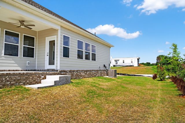 3346 Parmenter St, Columbia, TN 38401