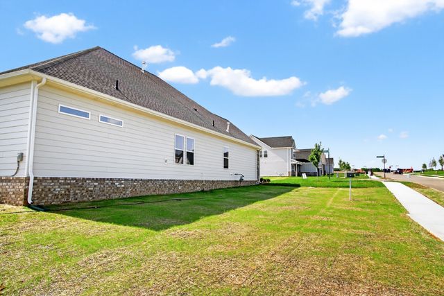 3346 Parmenter St, Columbia, TN 38401