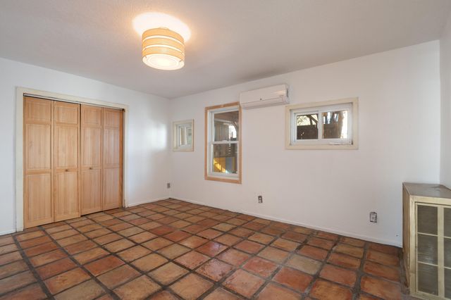 5023 5th Street NW, Albuquerque, NM 87107