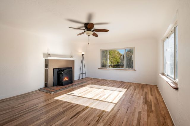 5023 5th Street NW, Albuquerque, NM 87107