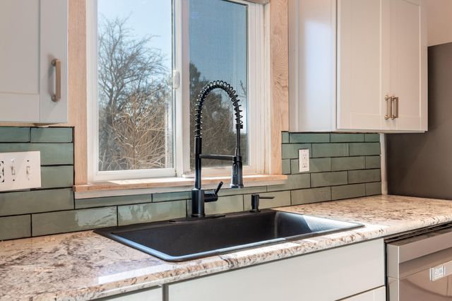 5023 5th Street NW, Albuquerque, NM 87107