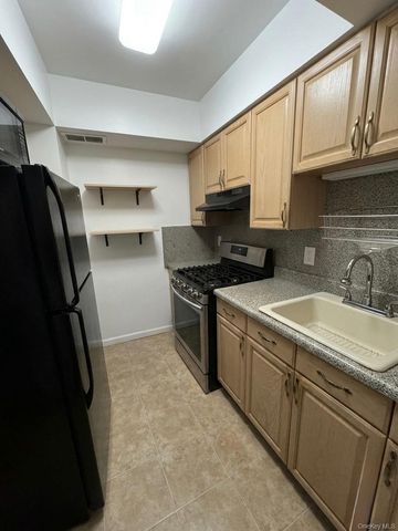 153-25 88th Street 5G, Howard Beach, NY 11414