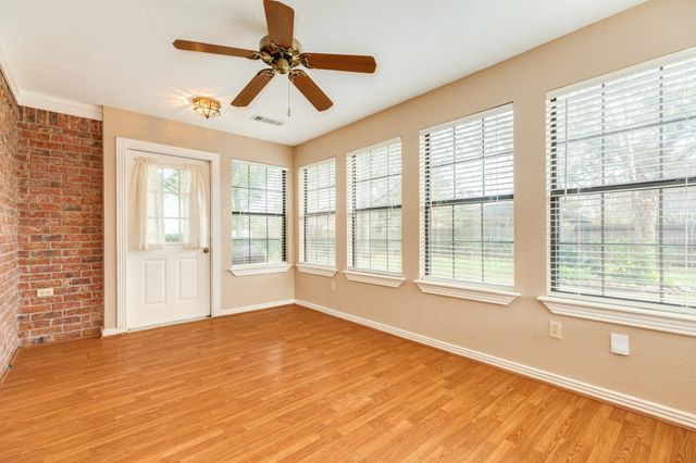 212 Any Way Street, Lake Jackson, TX 77566