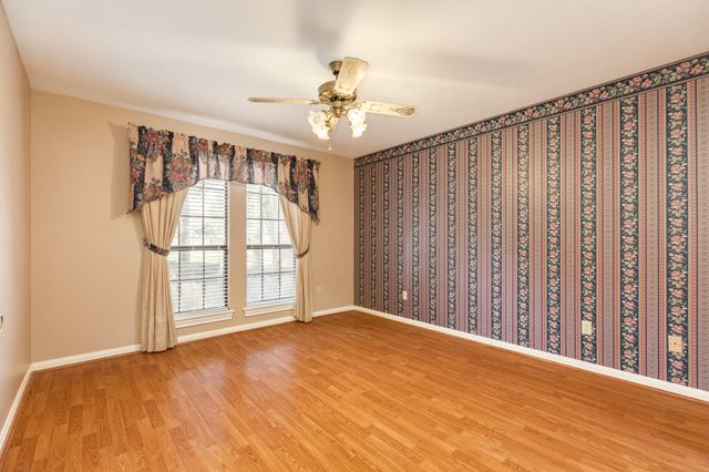 212 Any Way Street, Lake Jackson, TX 77566