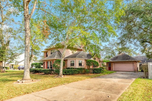 212 Any Way Street, Lake Jackson, TX 77566