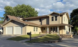 51 LAKEWOOD VILLA, Council Bluffs, IA 51501