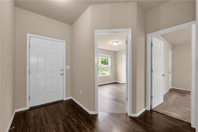 6704 SW Chestnut Hill Avenue, Bentonville, AR 72713