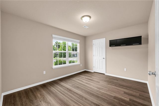 6704 SW Chestnut Hill Avenue, Bentonville, AR 72713