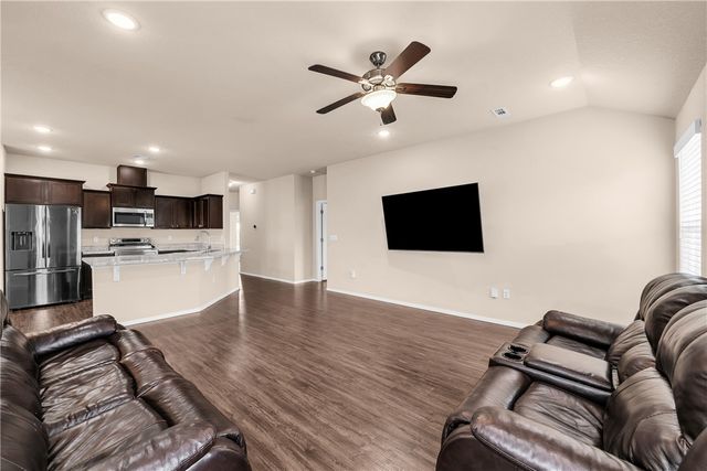 6704 SW Chestnut Hill Avenue, Bentonville, AR 72713