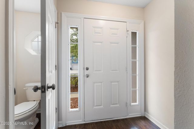 7398 PALM HILLS Drive, Jacksonville, FL 32244