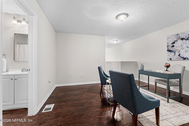 7398 PALM HILLS Drive, Jacksonville, FL 32244