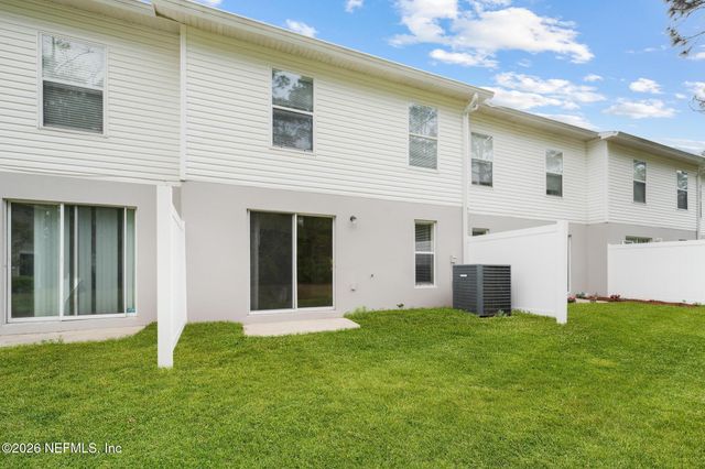 7398 PALM HILLS Drive, Jacksonville, FL 32244