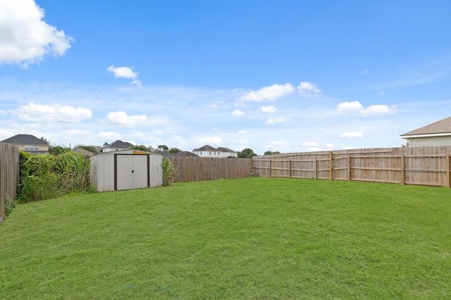 1907 Wooded Acres Drive, Humble, TX 77396