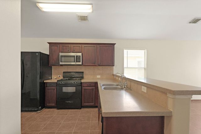 1907 Wooded Acres Drive, Humble, TX 77396