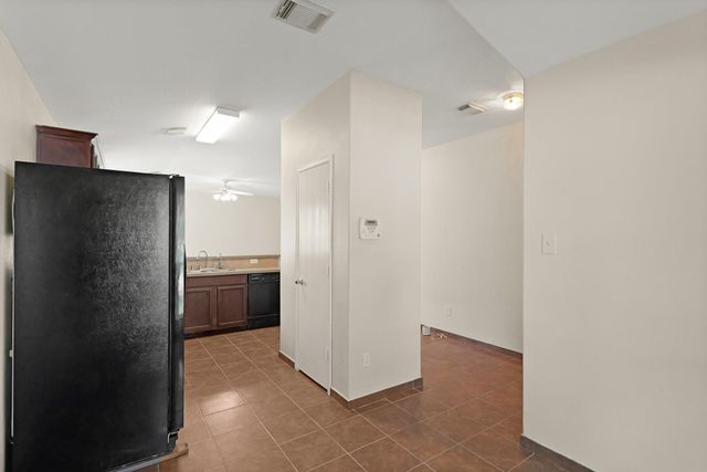 1907 Wooded Acres Drive, Humble, TX 77396