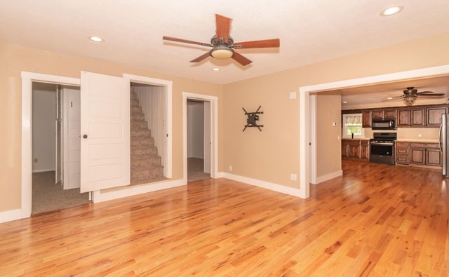 800 N Elm Street, Pierce City, MO 65723