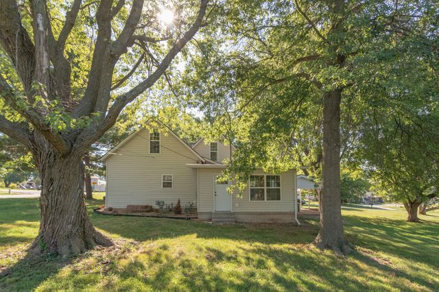 800 N Elm Street, Pierce City, MO 65723