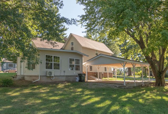 800 N Elm Street, Pierce City, MO 65723