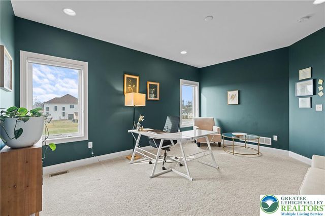 4350 Saratoga Drive, Lower Nazareth Twp, PA 18020