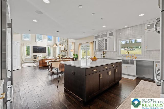 4350 Saratoga Drive, Lower Nazareth Twp, PA 18020