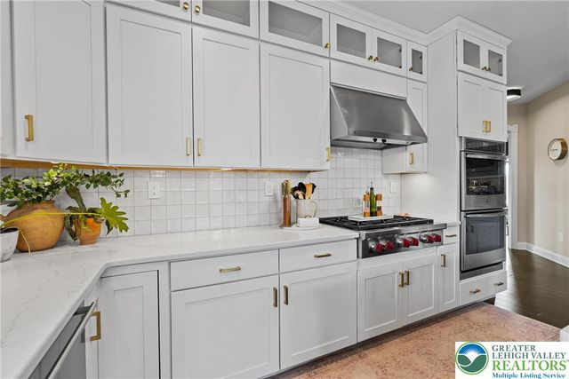 4350 Saratoga Drive, Lower Nazareth Twp, PA 18020