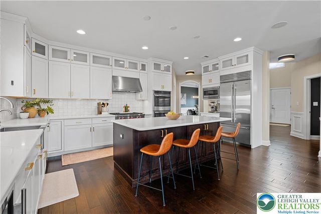 4350 Saratoga Drive, Lower Nazareth Twp, PA 18020