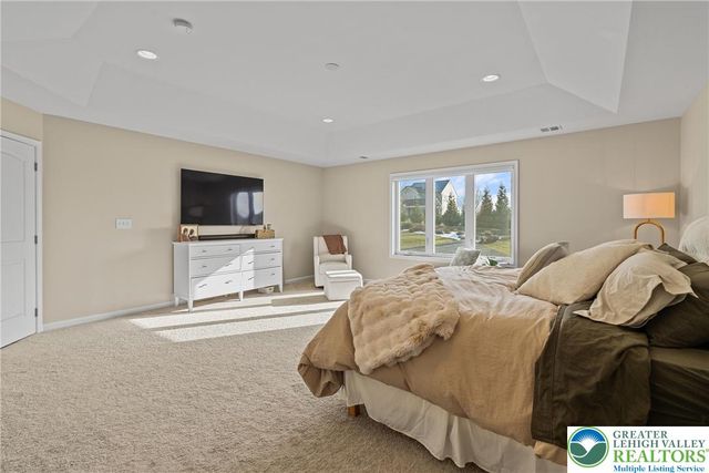 4350 Saratoga Drive, Lower Nazareth Twp, PA 18020