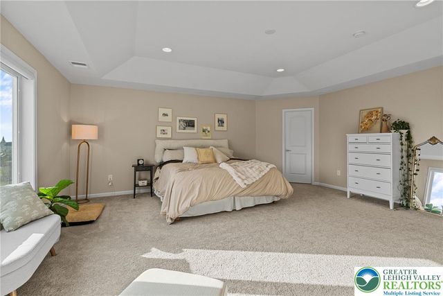 4350 Saratoga Drive, Lower Nazareth Twp, PA 18020