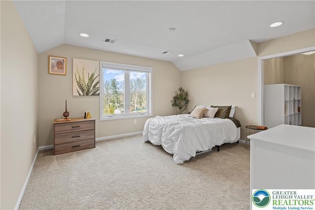 4350 Saratoga Drive, Lower Nazareth Twp, PA 18020