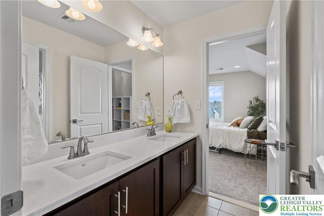 4350 Saratoga Drive, Lower Nazareth Twp, PA 18020