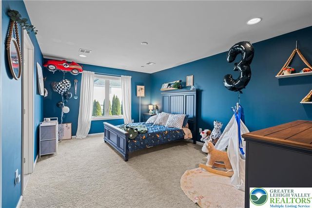 4350 Saratoga Drive, Lower Nazareth Twp, PA 18020