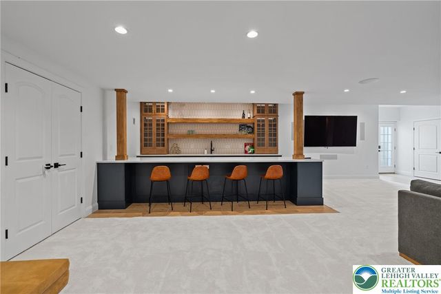 4350 Saratoga Drive, Lower Nazareth Twp, PA 18020