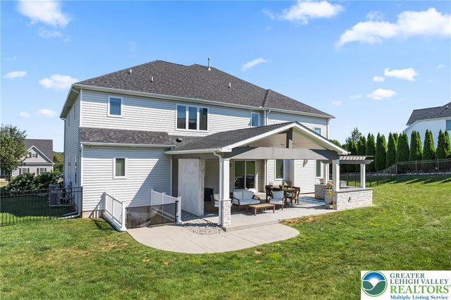 4350 Saratoga Drive, Lower Nazareth Twp, PA 18020