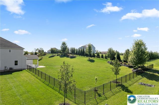 4350 Saratoga Drive, Lower Nazareth Twp, PA 18020