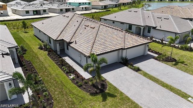 19749 Hinkley DR, Estero, FL 33928