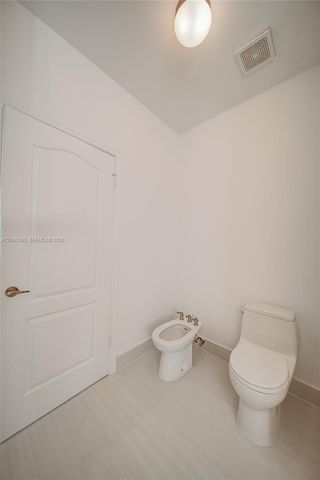 2924 NW 99th Place, Doral, FL 33172