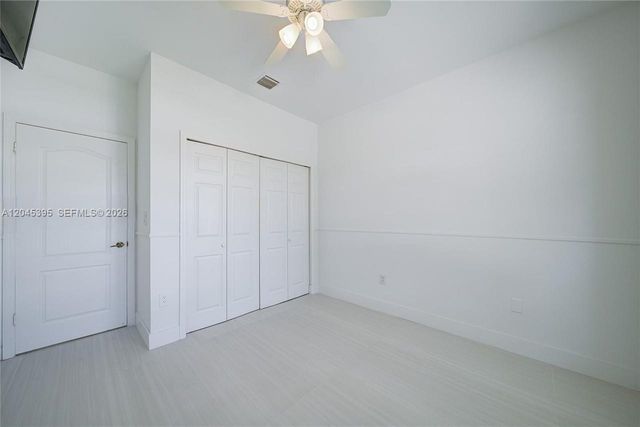 2924 NW 99th Place, Doral, FL 33172