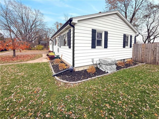 213 E Wisconsin Street, Chippewa Falls, WI 54729