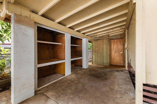 98-256 Hale Momi Place, Aiea, HI 96701