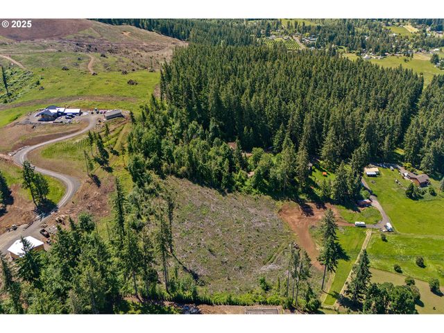 16488 S BRADLEY Rd, Oregon City, OR 97045