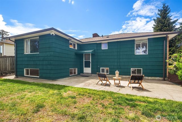 12742 Palatine Avenue N, Seattle, WA 98133