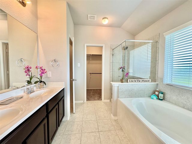 5018 Victory Shores Lane, Rosharon, TX 77583