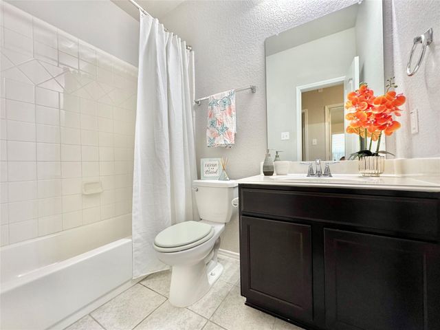 5018 Victory Shores Lane, Rosharon, TX 77583