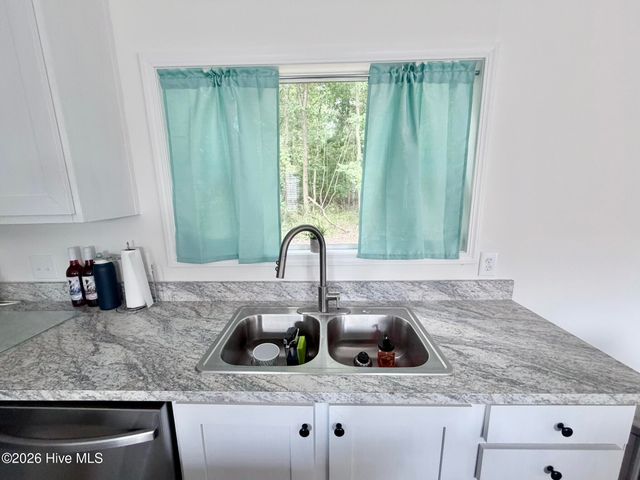 939 Galloway Road, Grimesland, NC 27837