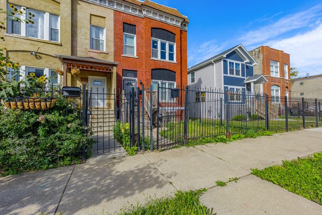 1908 S Sawyer Avenue, Chicago, IL 60623