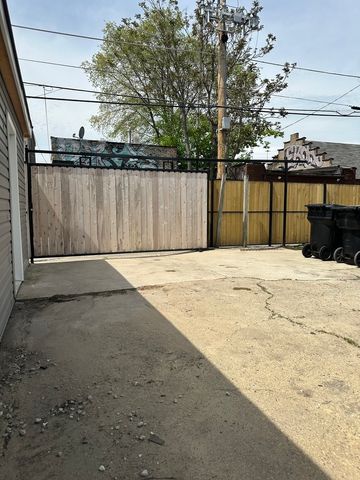 3145 W 42nd Street, Chicago, IL 60632