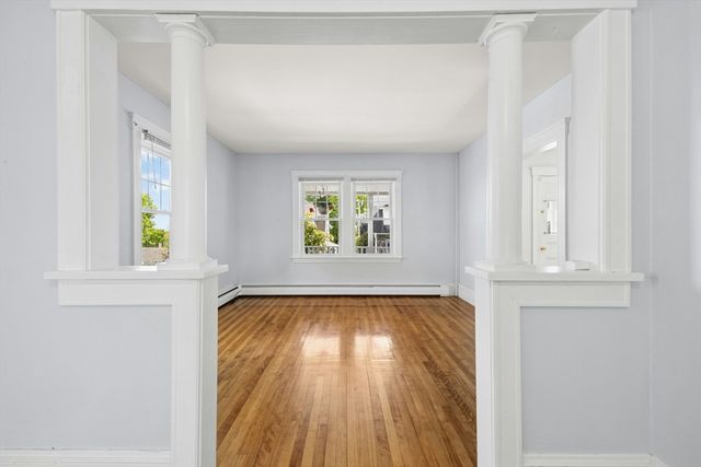 63 Park Terrace Rd, Worcester, MA 01604